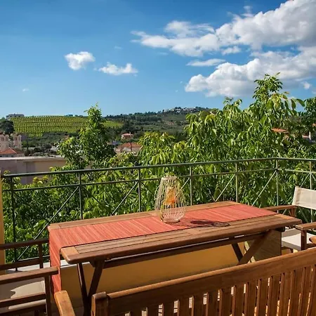 Holiday home μονοκατοικία στο Pentamodi